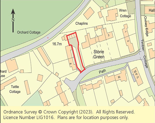 Lot: 71 - FREEHOLD BLOCK OF FOUR GARAGES -